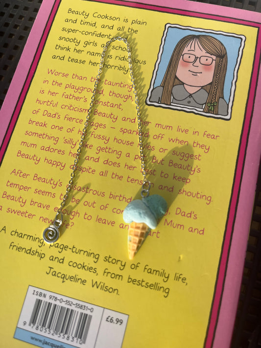 The Scoop Bookmark