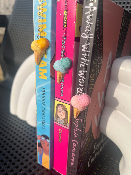 The Scoop Bookmark